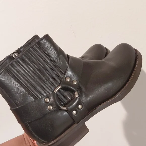 Frye Women's Black Leather Ankle Moto Boots Size 7 - Picture 2 of 12